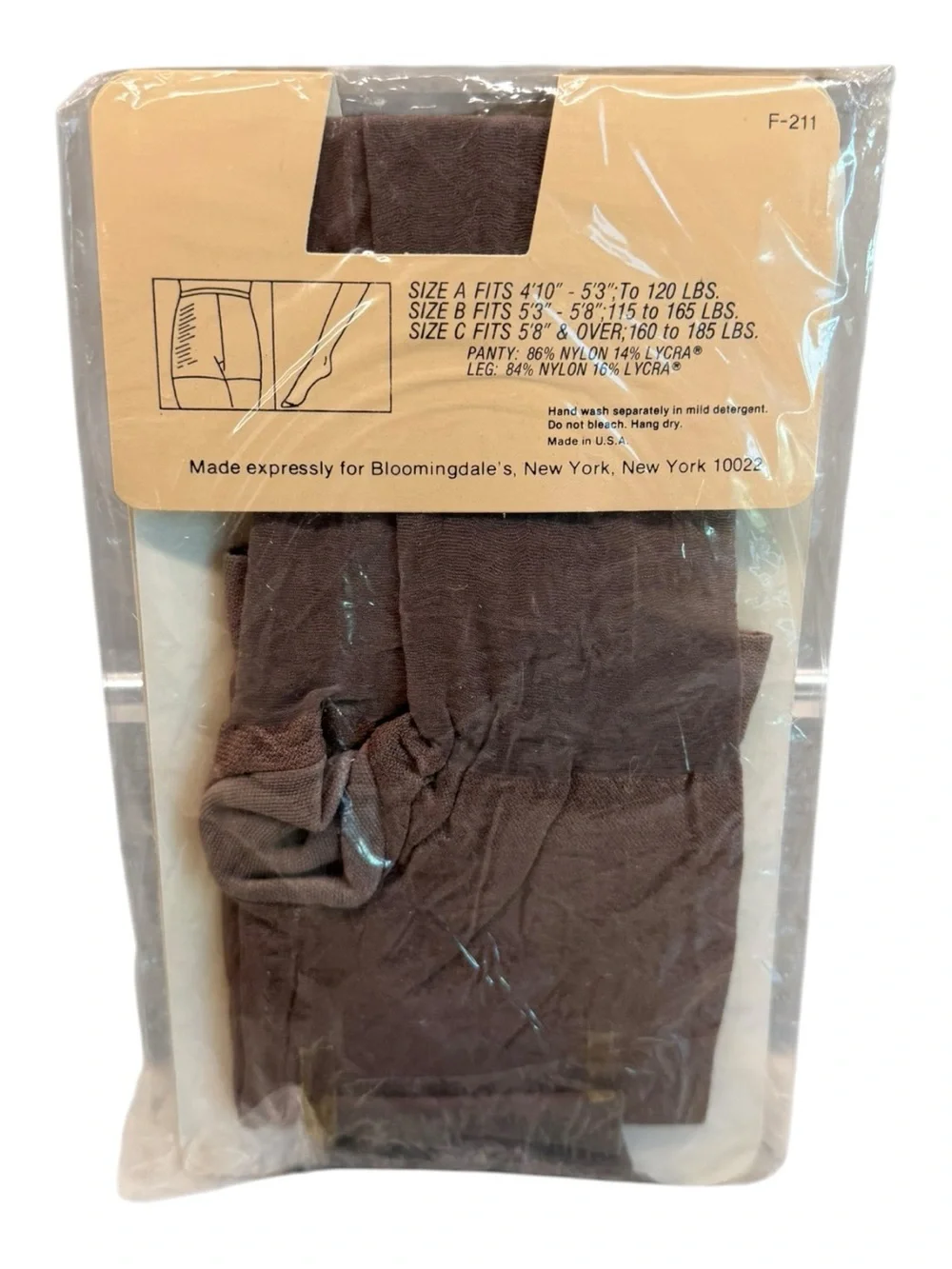 Bloomingdale’s Silk Sensation Lycra Sheer Control Top Pantyhose Barely Taupe B